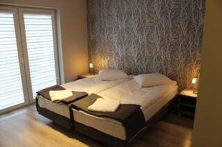 Отели типа «постель и завтрак» Hotel Pod Strzechą Кельце Стандартный двухместный номер с 2 отдельными кроватями-4